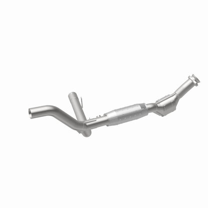MagnaFlow Direct Fit Catalytic Converter 97-98 Ford F-150 4.6L