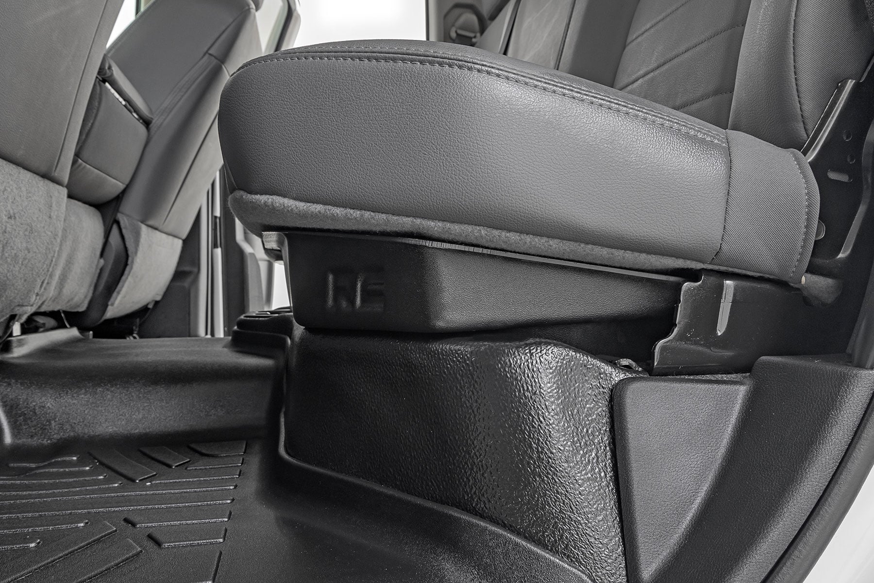 Under Seat Storage | Quad/Crew Cab | Ram 1500 (02-18)/2500 (11-26) 