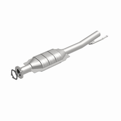 MagnaFlow Direct Fit Catalytic Converter 01-04 Ford Escape 3.0L Rear / 01-04 Mazda Tribute 3.0L Rear