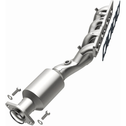 MagnaFlow 05-06 Nissan Titan 5.6L Direct Fit Converter