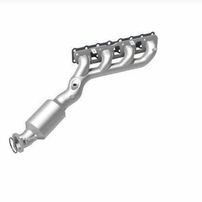 MagnaFlow Direct Fit Catalytic Converter Infiniti/Nissan Truck 8 5.6L P/S Manifold (49 State)