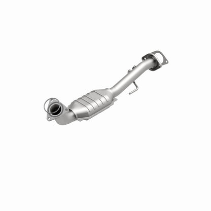 MagnaFlow Direct Fit Catalytic Conv 02-06 Cadillac Escalade / 02-06 GM Yukon (Inc Denali) 6.0L P/S