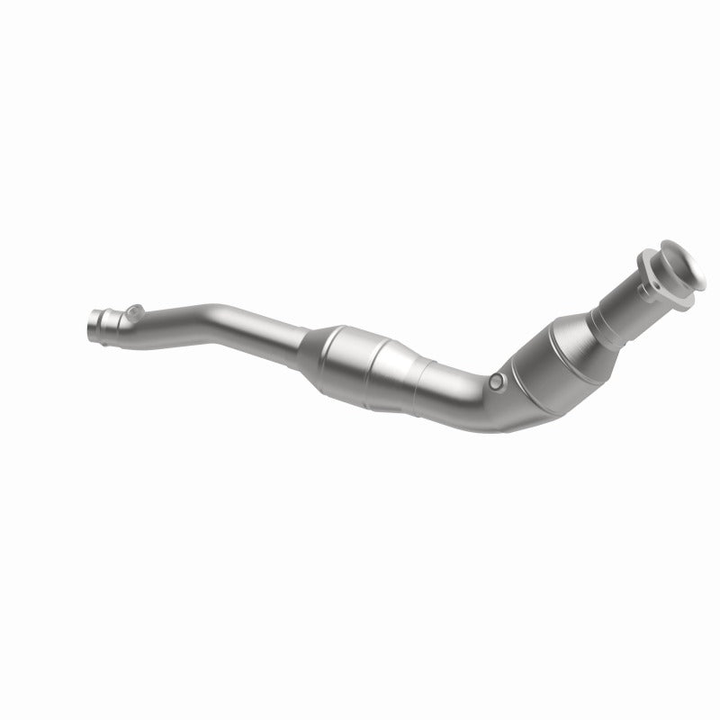 MagnaFlow Direct Fit Catalytic Converter 2014-2016 Land Rover LR4 V6 3 OEM Underbody