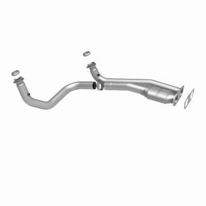 MagnaFlow Direct Fit Catalytic Converter 98-00 Chevy 3500 7.4L Fro