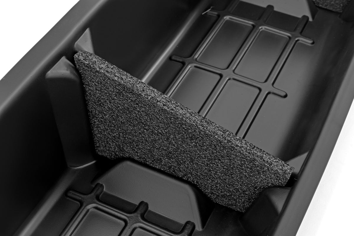 09-14_f15-_super_crew_under_seat_storage_divider_-_rc09241.jpg