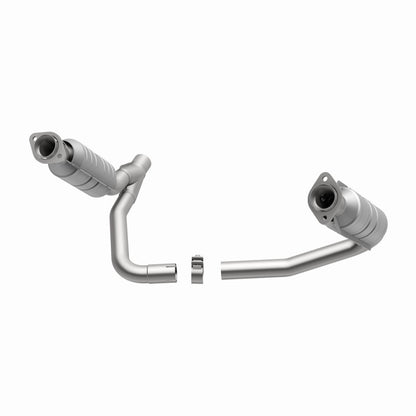 MagnaFlow Direct Fit Catalytic Conv 05-06 Dodge Dakota/2006 Mitsubishi Raider 3.7L Y-Pipe Assembly