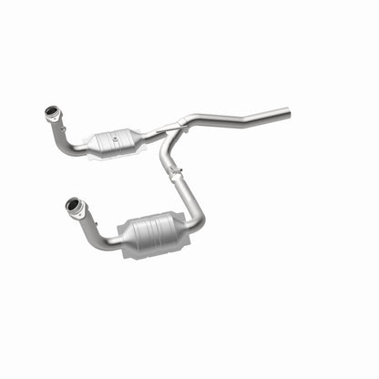 MagnaFlow Direct Fit Catalytic Converter 07-11 Dodge Nitro 4.0L