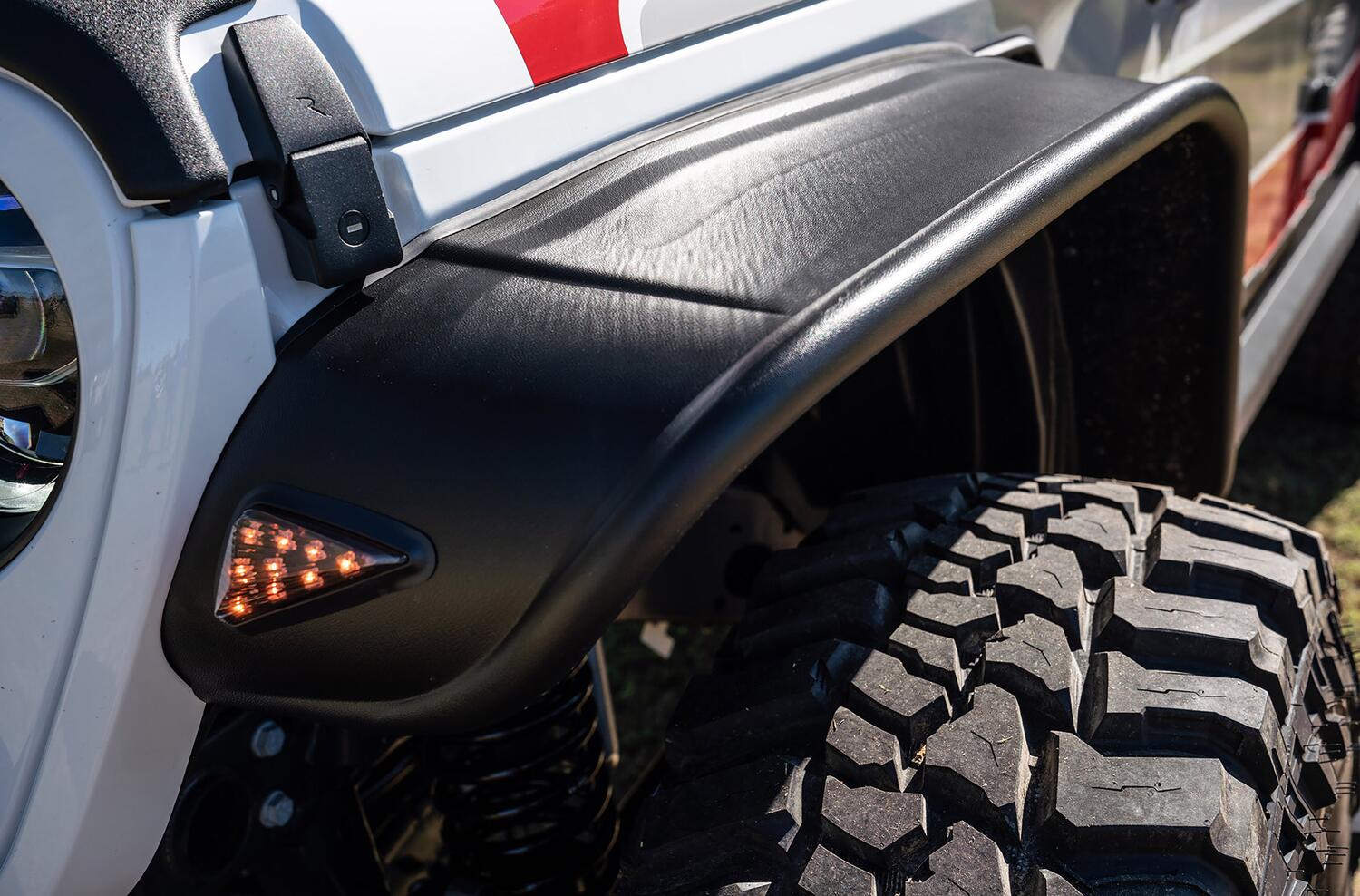 Black Jeep Flat Style Textured Finish 4-Piece Fender Flare Set For 2020-2023 Jeep Gladiator Launch Edition Bushwacker