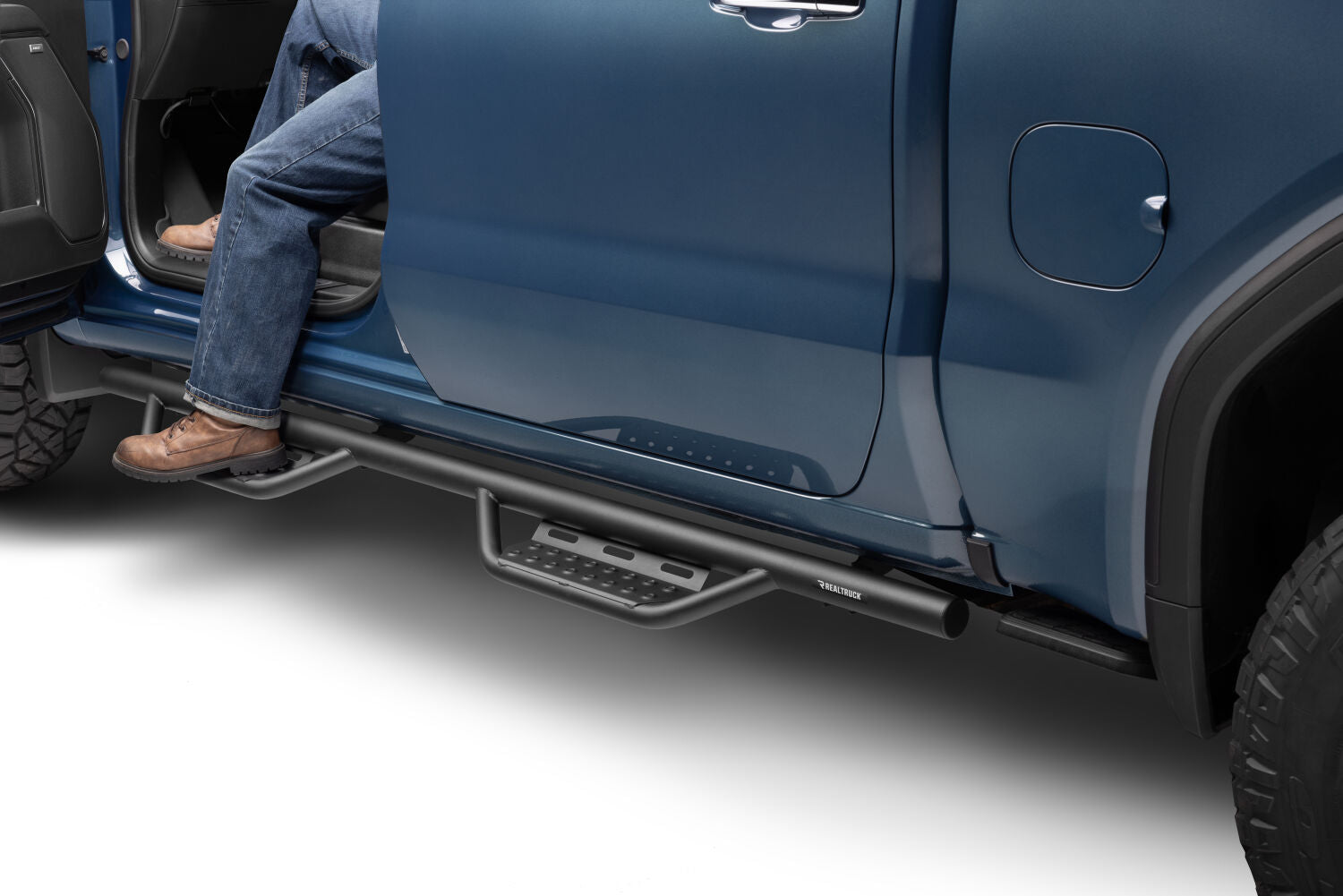 Nerf Step RS Bar Cab Length (2 Steps per Side) 2019 (New Body Style)-2025 Chevy Silverado/GMC Sierra 1500/2020-2025 2500 HD/3500 HD Crew Cab Textured Black NFab