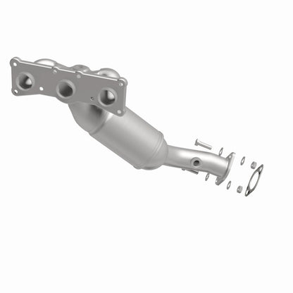 MagnaFlow Direct Fit Catalytic Converter California Grade 09-10 BMW 528i L6 3.0L