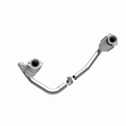 MagnaFlow Direct Fit Catalytic Conv 05-06 Dodge Dakota/2006 Mitsubishi Raider 3.7L Y-Pipe Assembly