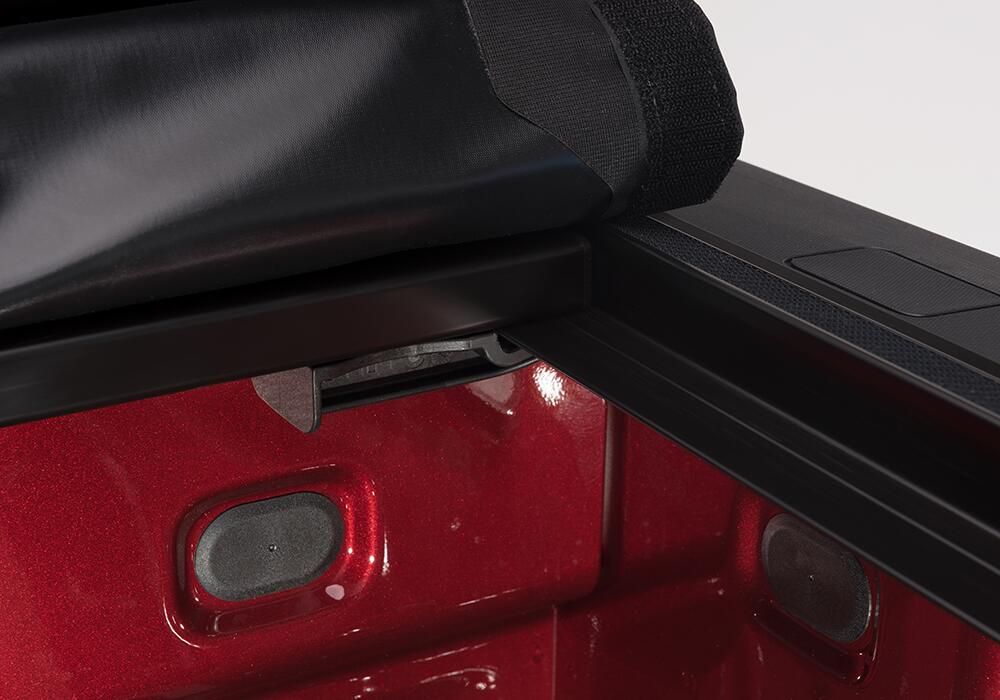 Pro X15 Tonneau Cover Black 2022-2026 Nissan Frontier Truxedo