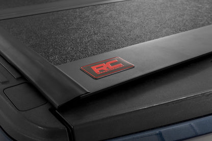 Hard Low Profile Bed Cover | 5'7" Bed | Ford F-150 (15-20)/Raptor (17-20) 
