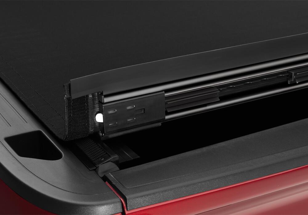 Sentry CT Tonneau Cover Black 2007-2013 Silverado/Sierra 1500/2007-2014 2500 HD/3500 HD Truxedo