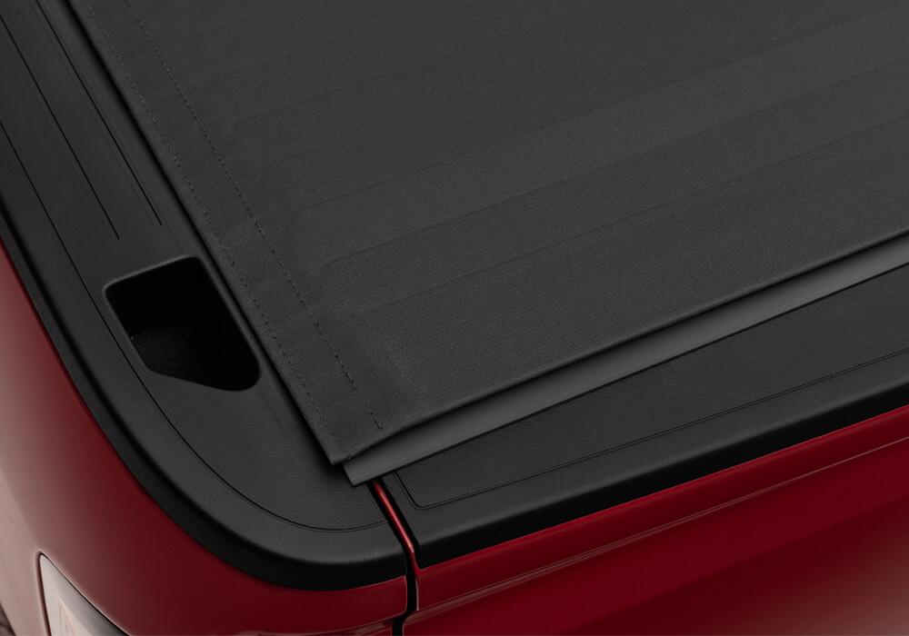 Sentry CT Tonneau Cover Black 2007-2013 Silverado/Sierra 1500/2007-2014 2500 HD/3500 HD Truxedo
