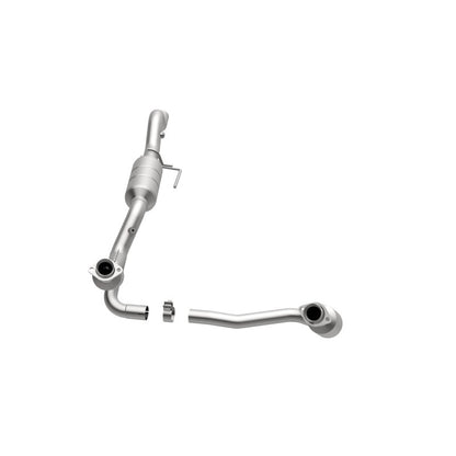 MagnaFlow Direct Fit Catalytic Converter 00-03 Durango 4WD 5.9L