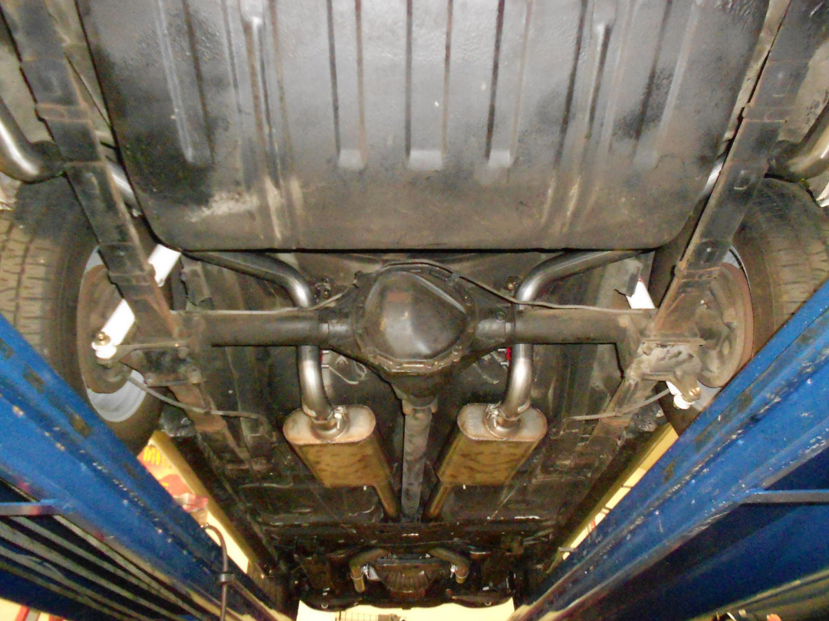American Thunder Crossmember-Back Exhaust System Fits 1969 Chevrolet Camaro And Pontiac Firebird With V8 Engine, 2.5 Inch Aluminized Pipes Aggressive To Moderate Sound Flowmaster