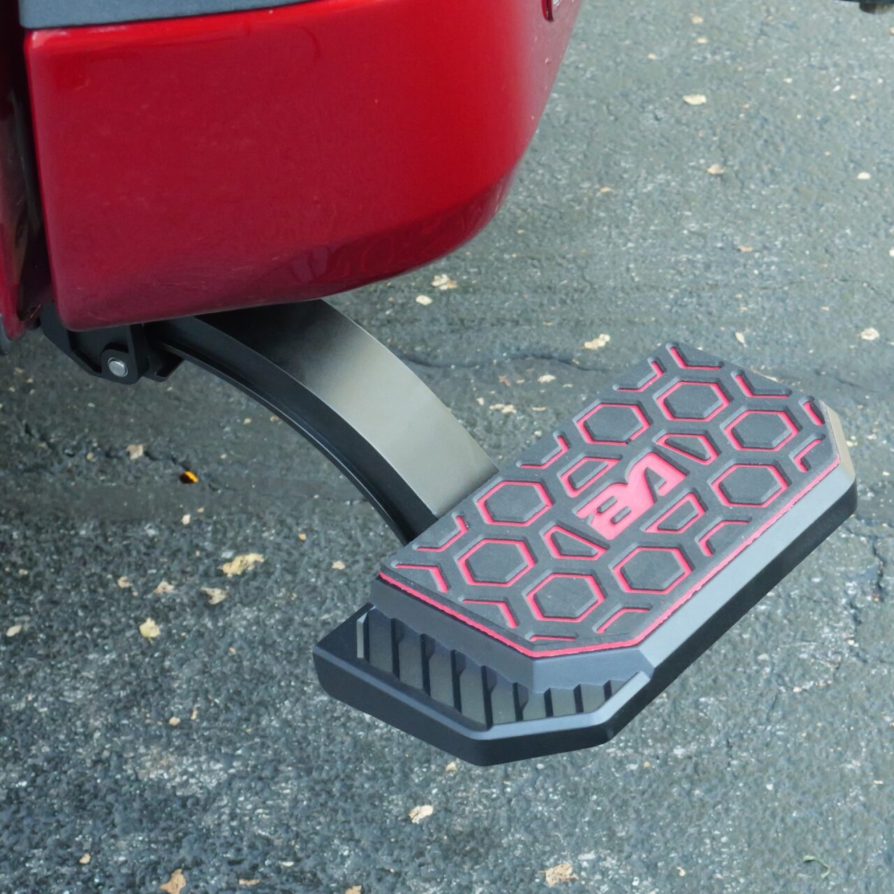 Ford F-150 (2021-2026) Retractable Bed Step