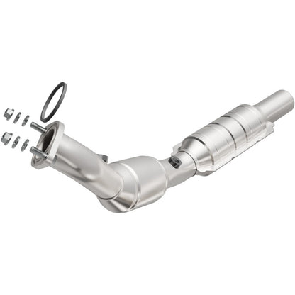 MagnaFlow Direct Fit Catalytic Converter 10-11 Chevrolet Camaro V6 3.6L