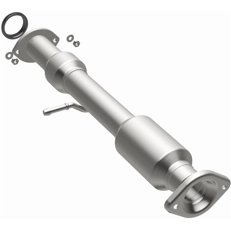 MagnaFlow Direct Fit Catalytic Converter 14-15 Toyota Highlander 3.5L
