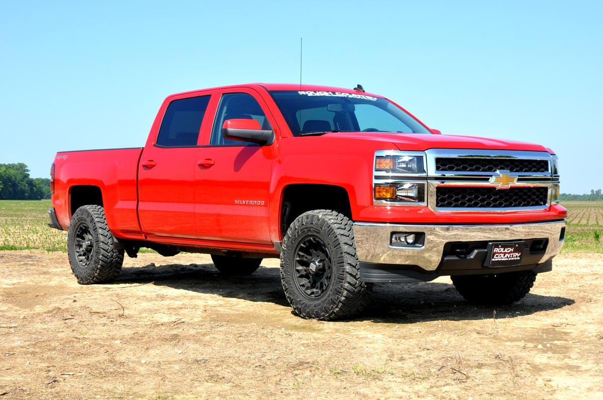 2014_chevy_gmc_2_5_in_suspension_lift_1_mini.jpg