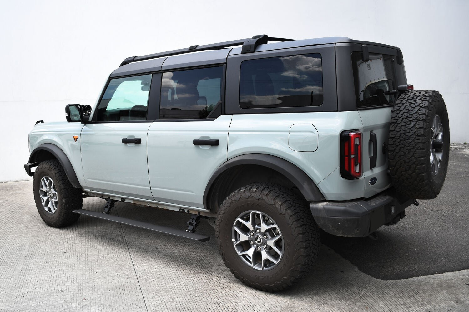 RealTruck VoltStep Electric Running Board Kit Textured Black 2021-2025 Ford Bronco 4 door Go Rhino