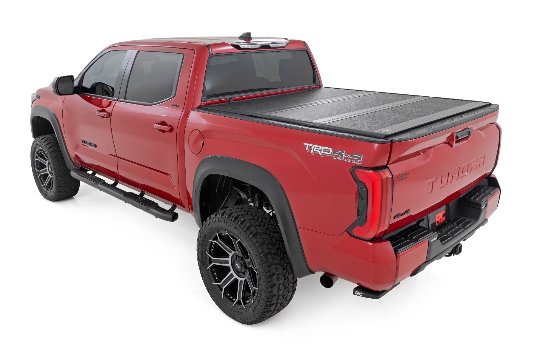 Hard Low Profile Bed Cover | 5'7" Bed | Cargo Mgmt | Toyota Tundra (22-26)