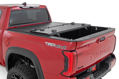 Hard Low Profile Bed Cover | 5'7" Bed | Cargo Mgmt | Toyota Tundra (22-26)