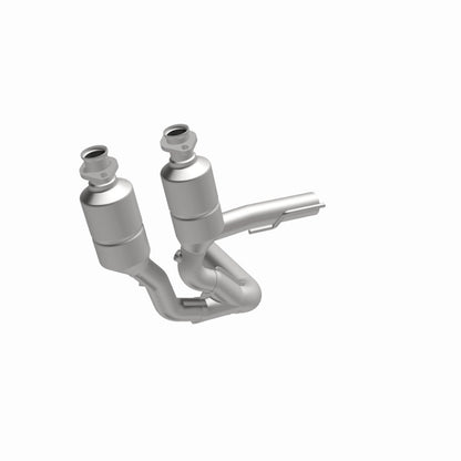 MagnaFlow Direct Fit Catalytic Converter 99-00 Grand Cherokee 4.0L