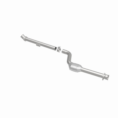 MagnaFlow Direct Fit Catalytic Converter 03-05 Mercedes C230 1.8L