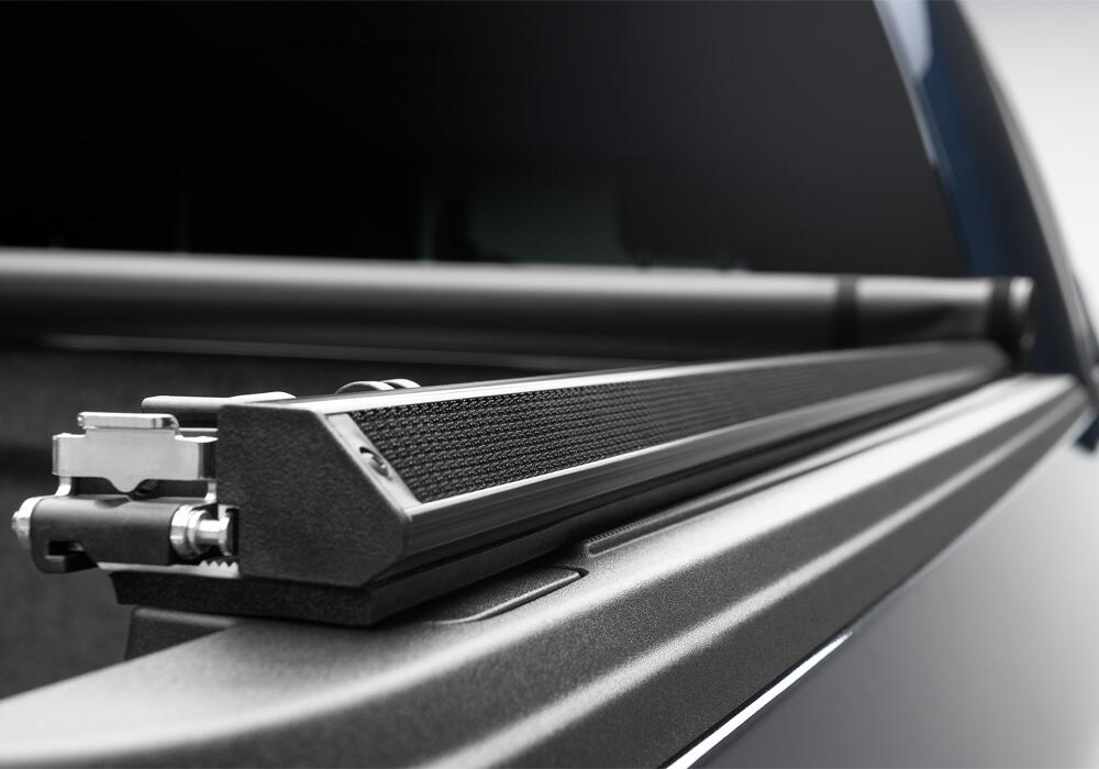 TruXport Tonneau Cover Black 2017-2026 Ford F-250/350/450 Truxedo