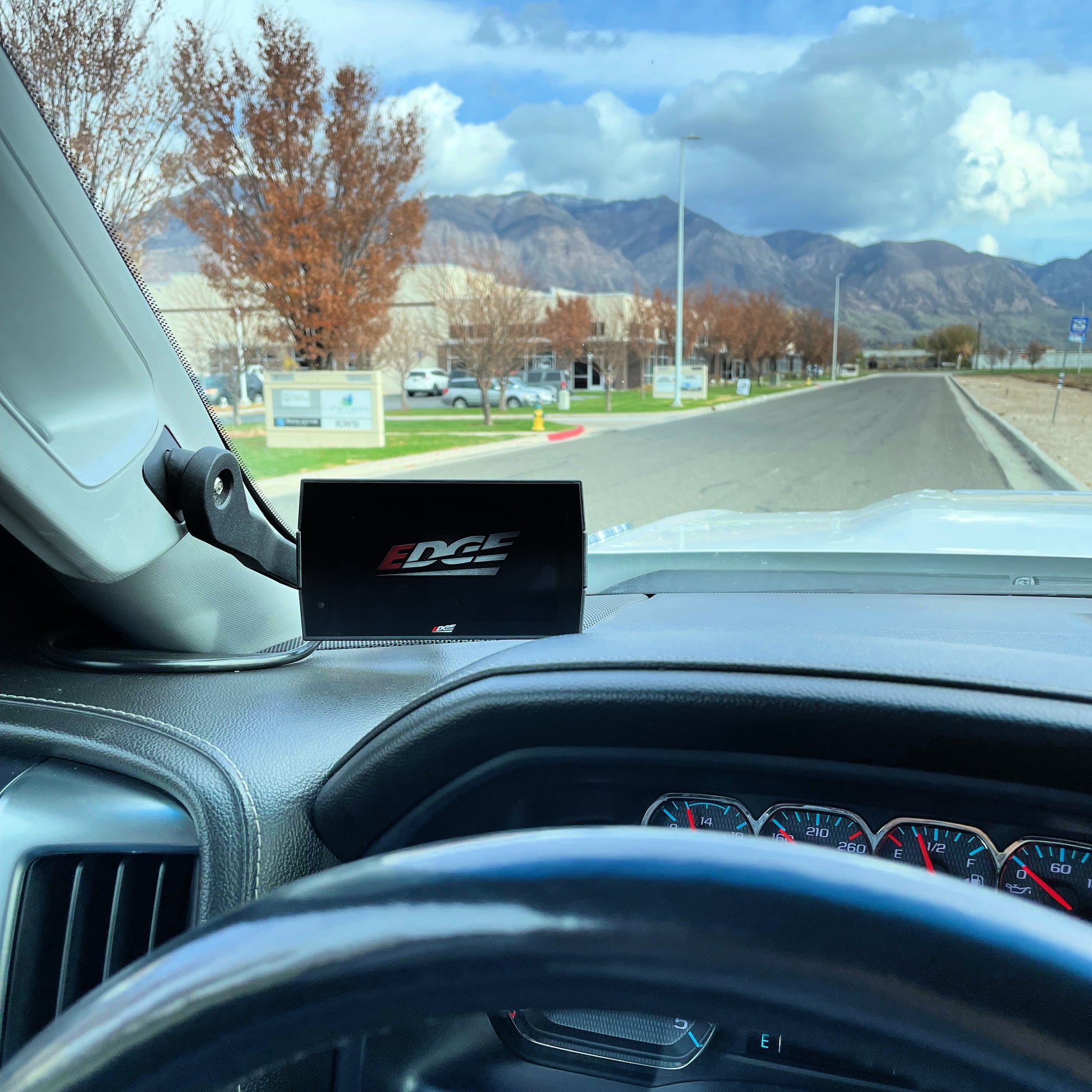 28600_incab.jpg