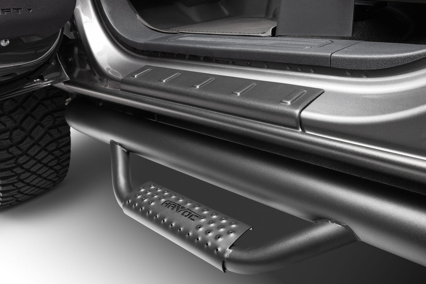 Trail Armor Rocker Panel Black, Incl. Side Panels/Sill Plate Cover For 2001-2007 Silverado/Sierra 1500/1500 Classic/2500/2500 HD/2500 HD Classic/3500/3500 Classic Husky Liners