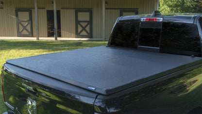 Lund 19-23 Ford Ranger (6ft Bed) Genesis Tri-Fold Tonneau Cover - Black