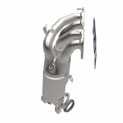 MagnaFlow Direct Fit Catalytic Converter 01-06 Toyota Highlander 2.4L