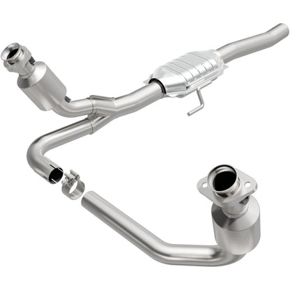 MagnaFlow Direct Fit Catalytic Converter 00-03 Dodge Dakota 2WD 4.7L