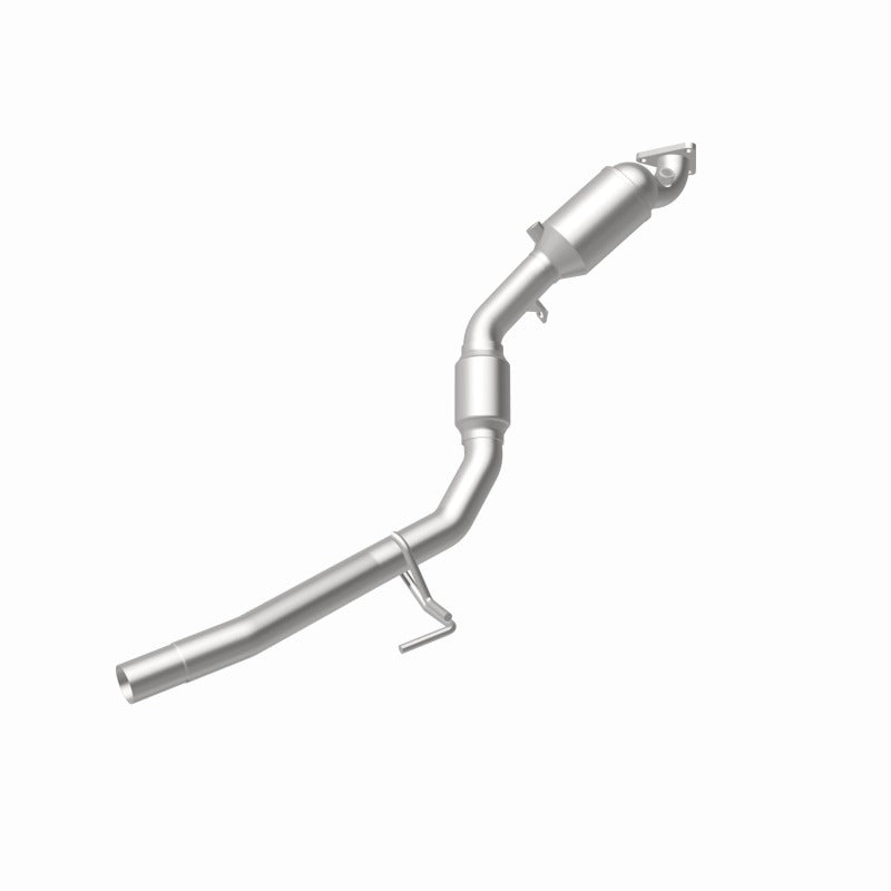 MagnaFlow Direct Fit Catalytic Converter 11-15 Volkswagen Touareg V6 3.6 OEM Underbody