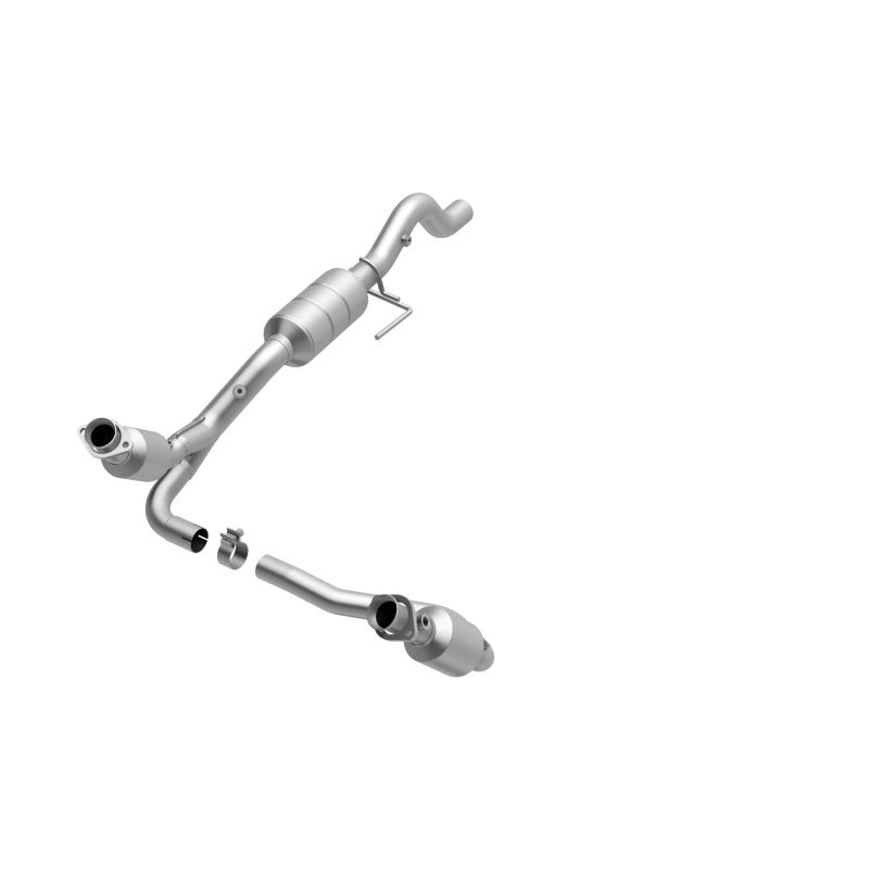 MagnaFlow Direct Fit Catalytic Converter 00-03 Durango 4WD 5.9L