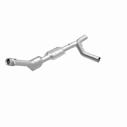 MagnaFlow Direct Fit Catalytic Converter 00-04 Ford E150 4.6L Passenger Side