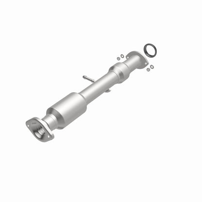 MagnaFlow Direct Fit Catalytic Converter 14-15 Toyota Highlander 3.5L