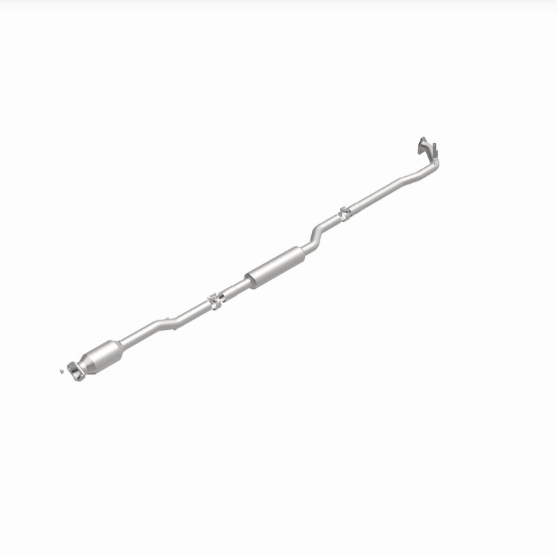 MagnaFlow 14-18 Mitsubishi Outlander Underbody 2.4L AWD Direct Fit Catalytic Converter
