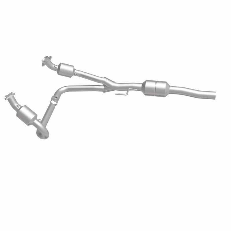 MagnaFlow Direct Fit Catalytic Converter 02-03 Dodge Durango
