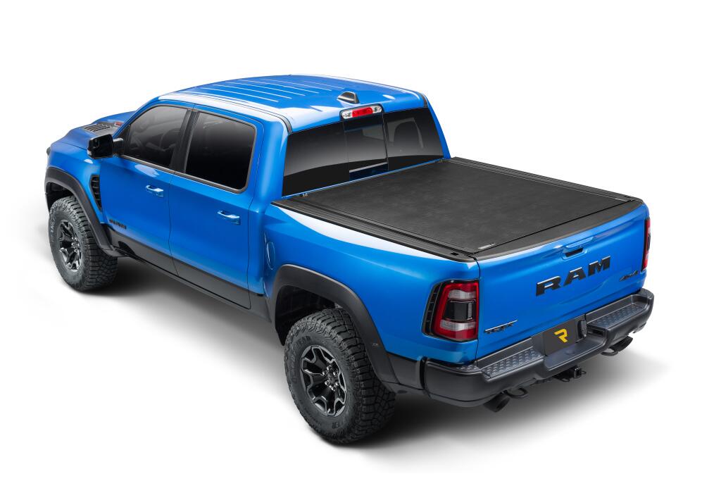 Revolver X2 Hard Rolling Truck Bed Cover 2020-2025 Jeep Gladiator 5 Foot Bed BAK