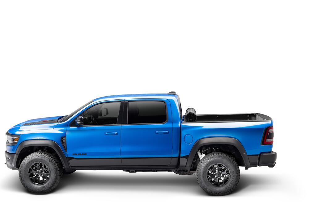 Revolver X2 Hard Rolling Truck Bed Cover 2020-2025 Jeep Gladiator 5 Foot Bed BAK