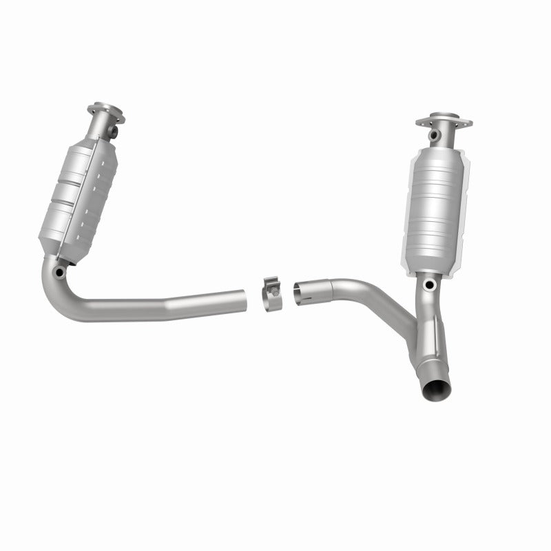 MagnaFlow Direct Fit Catalytic Conv 05-06 Dodge Dakota/2006 Mitsubishi Raider 3.7L Y-Pipe Assembly
