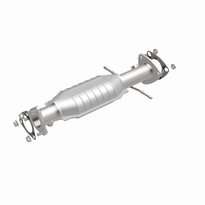 MagnaFlow Direct Fit Catalytic Converter 96-99 S10/Sanoma 4WD 4.3L