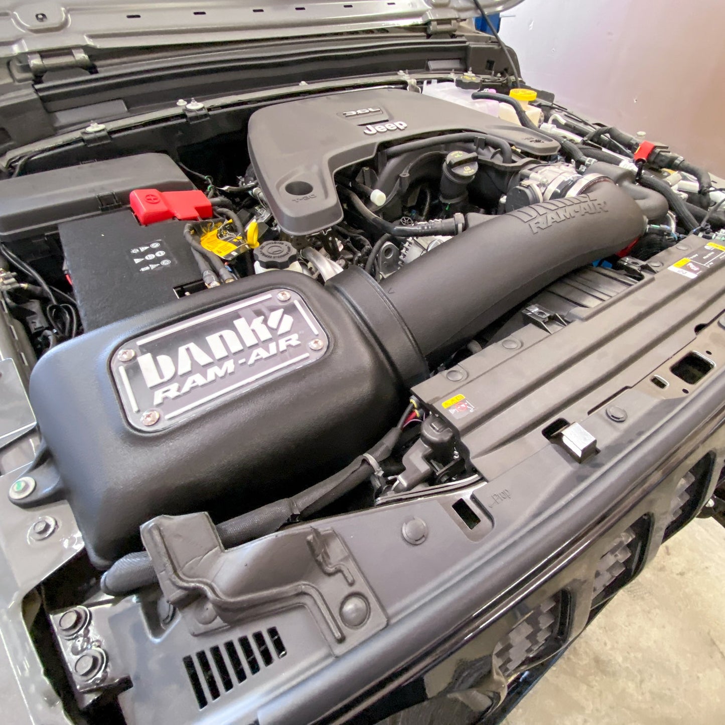 2018-2023 Jeep Wrangler 3.6L GAS Banks Ram-Air®
