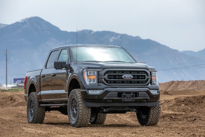 6 Inch Big Lift With SST3000 Rear Shocks 2021-2025 Ford F-150 ReadyLIFT