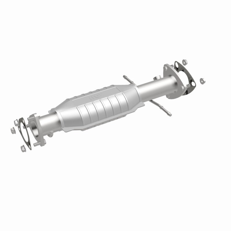 MagnaFlow Direct Fit Catalytic Converter 96-99 S10/Sanoma 4WD 4.3L