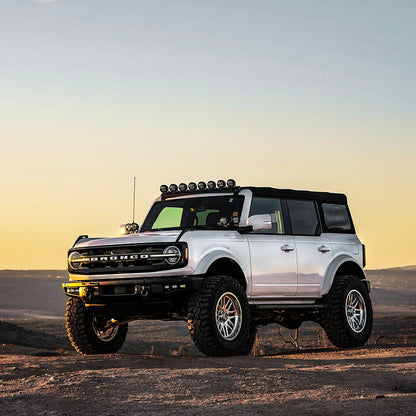 46729-Bronco_Roof-Pod_Mount-Lifestyle-02.jpg